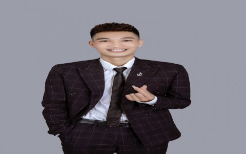 Hoàng Đam, Người mang lại may mắn qua các con số đẹp